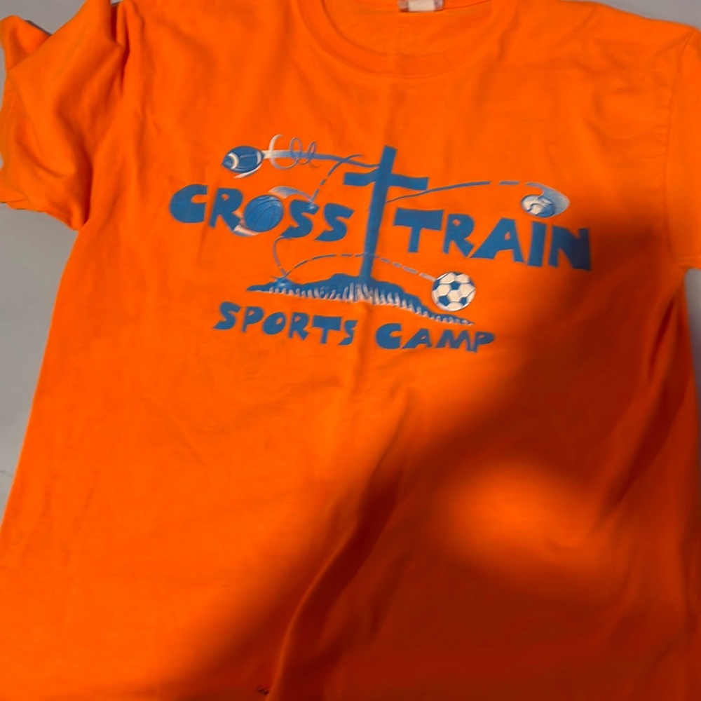 Sports tee